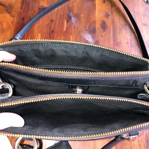 Coach crossbody purse - Picture 2 of 2